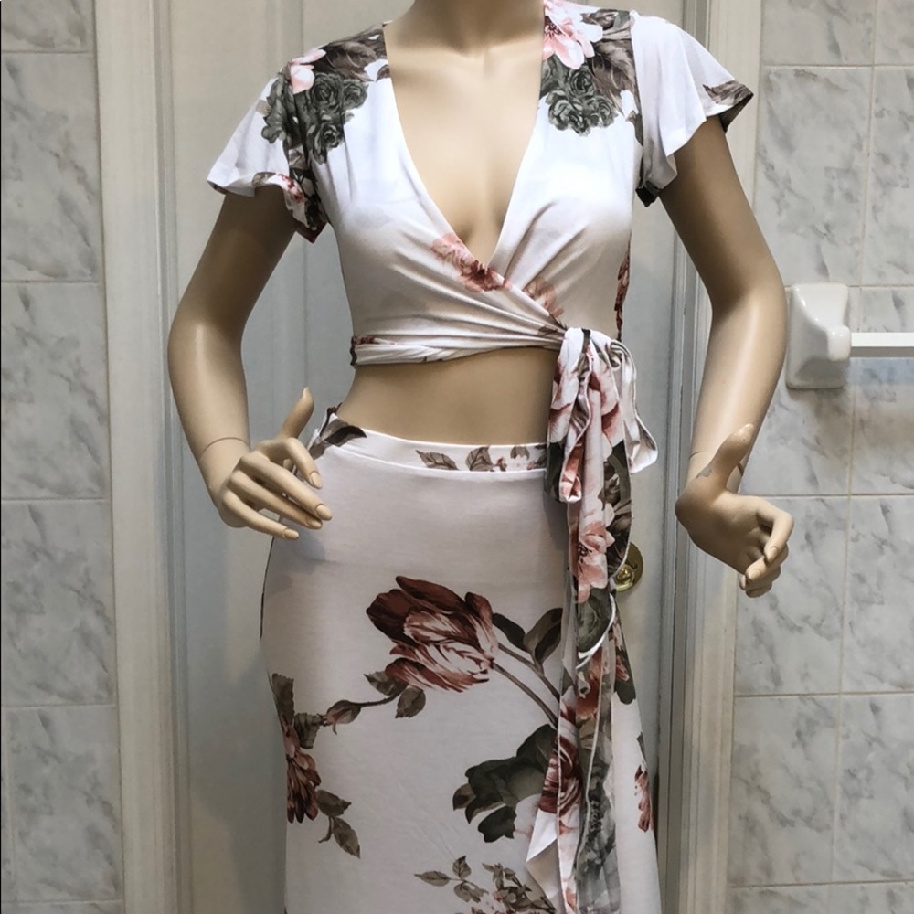 2 PIECE SKIRT & WRAP TOP SET - Picture 8 of 9